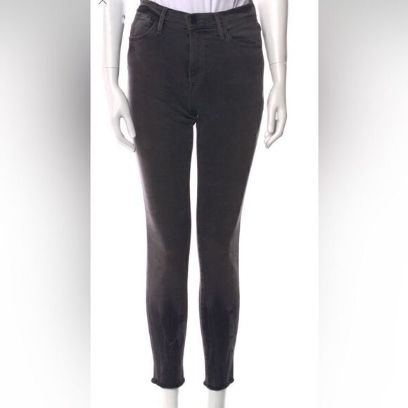 Frame Le High Skinny in Grey Whisker - Picture 13 of 13